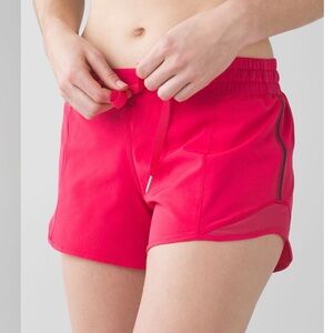 Lululemon Women’s Hotty Hot Boom Juice Shorts, Running, size 8
